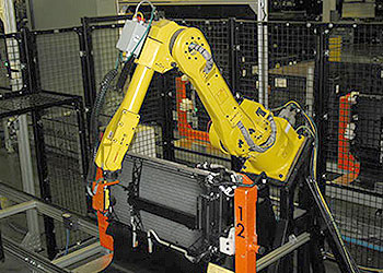 Cognex深入机器人臂检验汽车冷却模块