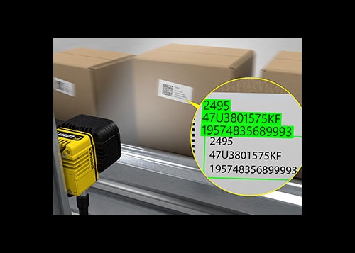 Mounted Cognex Insight 7000 series reading box batch numbers for traceability