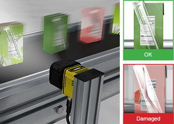 In-Sight D900检查果汁盒，以找到和定位附带吸管的潜在缺陷。